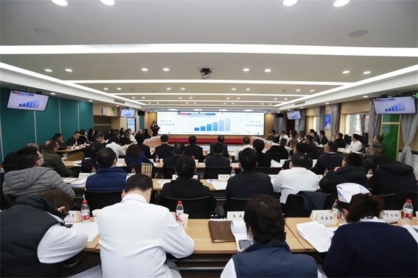 通用醫(yī)療召開(kāi)2023年工作會(huì)議暨第一屆職工代表大會(huì)第二次會(huì)議(圖8)